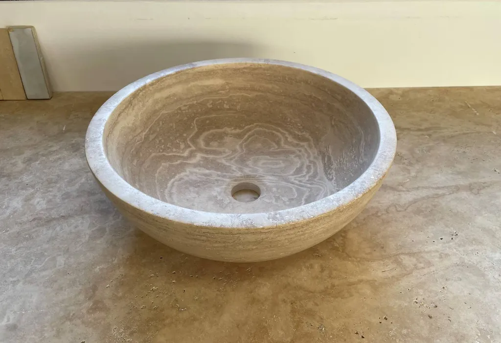 VASQUE EN TRAVERTIN NOCE AU FORMAT 40.6 CM DIAMETRE