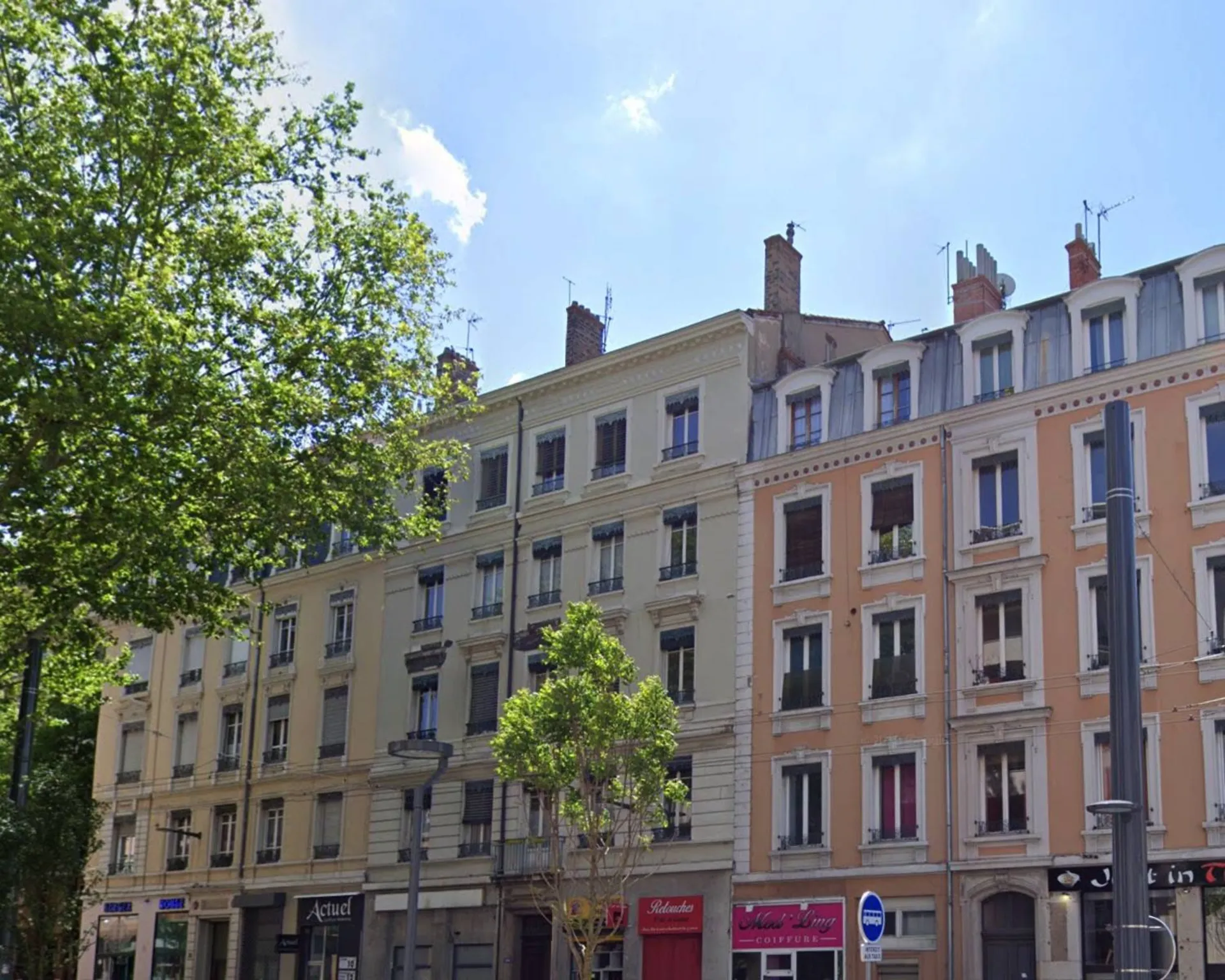Investissement locatif d'appartements du T1 au T2 duplex dans un bel immeuble haussmannien sécurisé à Villeurbanne près de Lyon