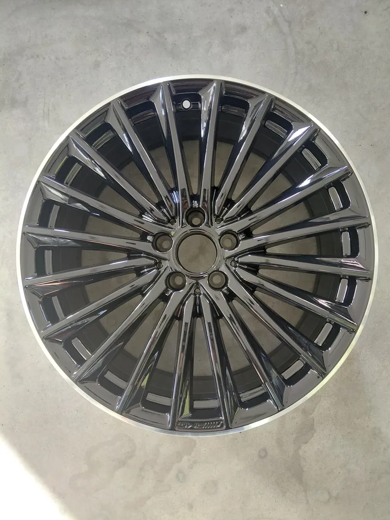 Rénovation / ajout de matière / usinage 
Mercedes GLC / Givors
