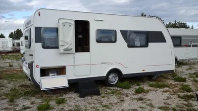 porte écurie et trappe extérieur sur la sterckeman 480cp à lancon de provence 13680