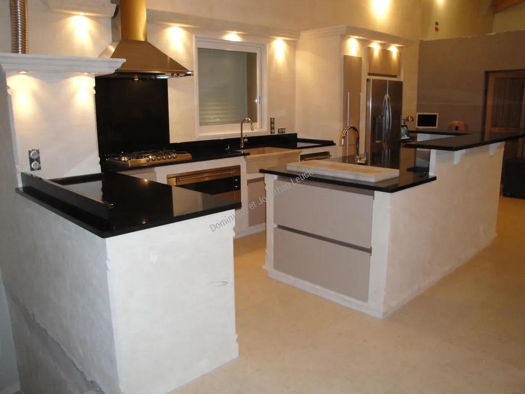 Concept cuisine sur mesure en pierre