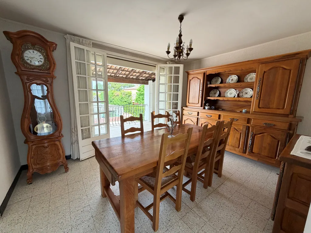 Maison à VELAUX de 144m² avec jardin et garage proximité centre ville