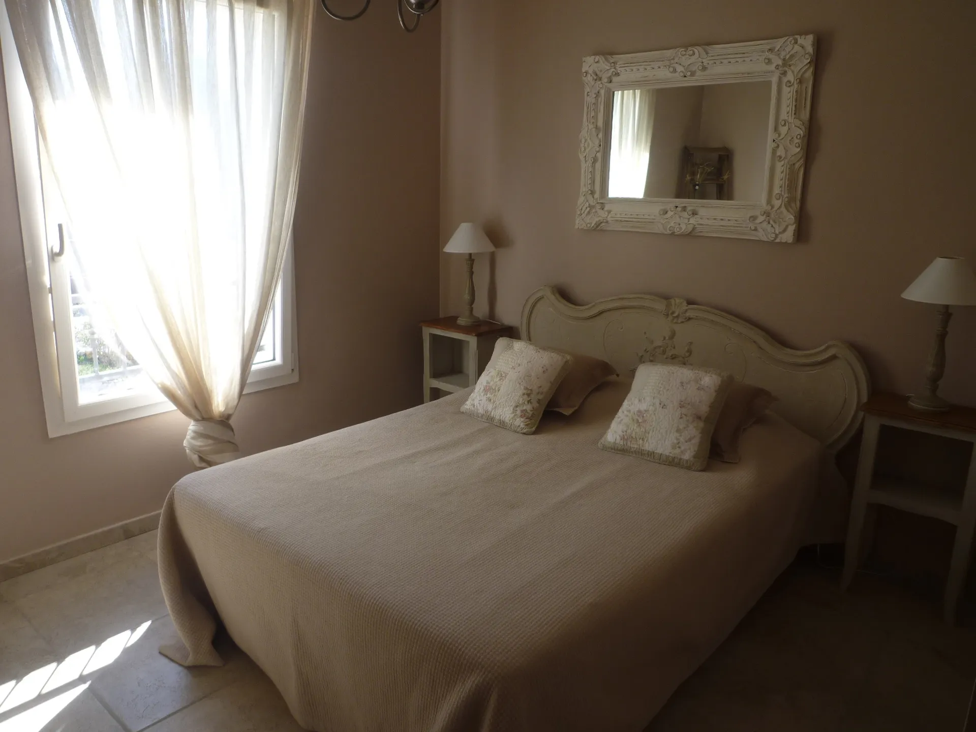 maison T5   dépendances cuges