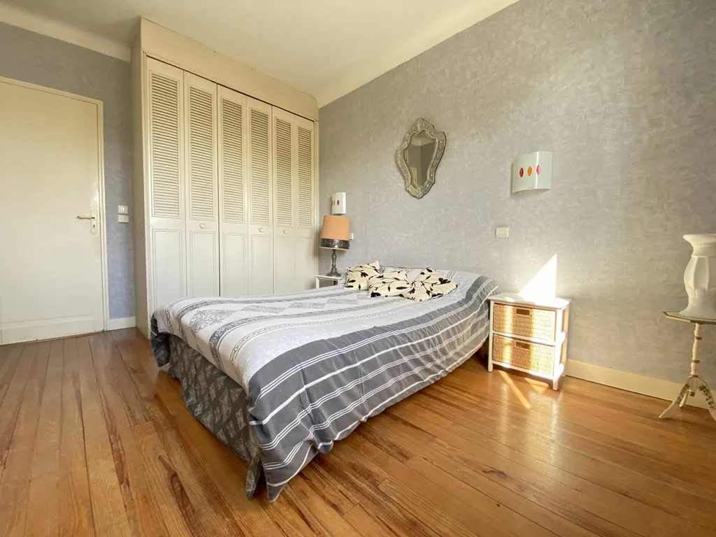 Maison 5 pièces 141 m² · à Saint-Médard-en-Jalles · 141 m² · 399 000 €
