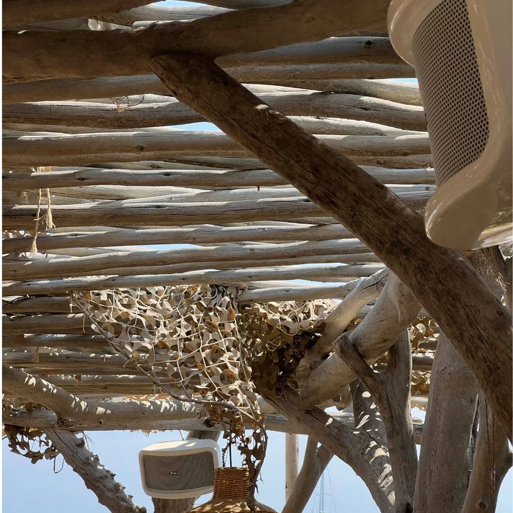 Installation sonorisation Cabane Bambou à Saint-Tropez Var 83