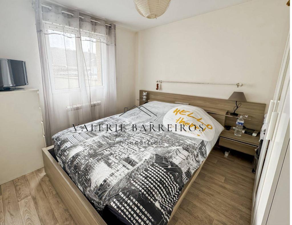 A acheter lot de deux maisons sur la commune de CAUDEBEC LES ELBEUF 76320