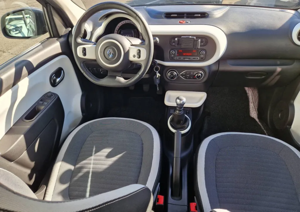 RENAULY TWINGO III TCE 90 INTENS OCCASION  FAIBLE KILOMETRAGE PROCHE DE TOULOUSE EN OCCITANIE