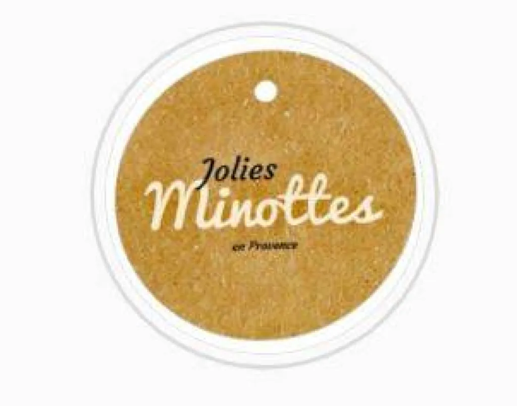 Créatrice de savons bijoux au lait de chèvre Pertuis Jolies Minottes en Provence