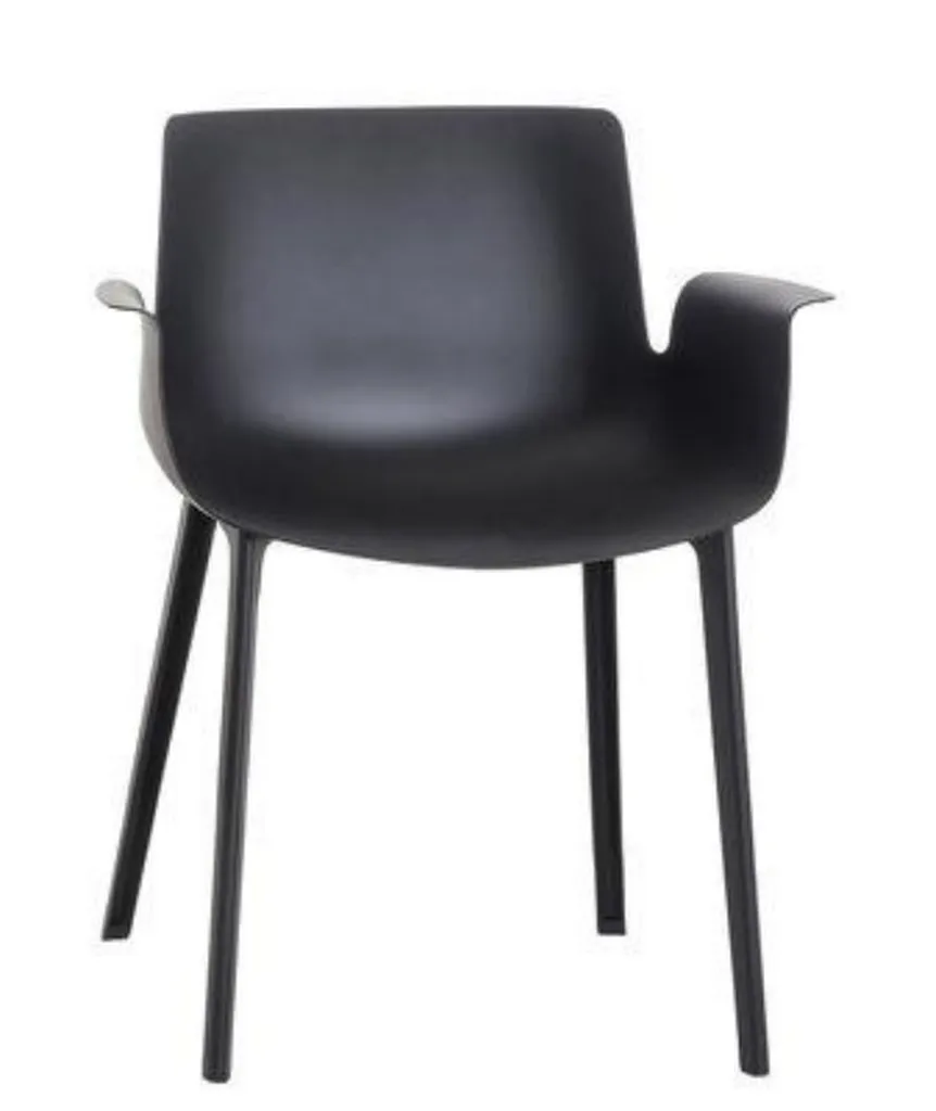 chaise Piuma de Kartell chez Issima