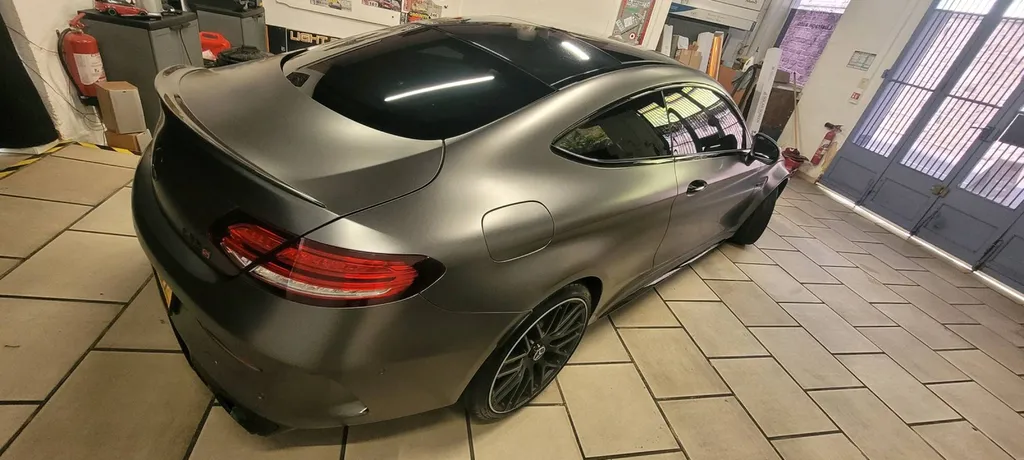 Total covering sur voiture de prestige dans le 06