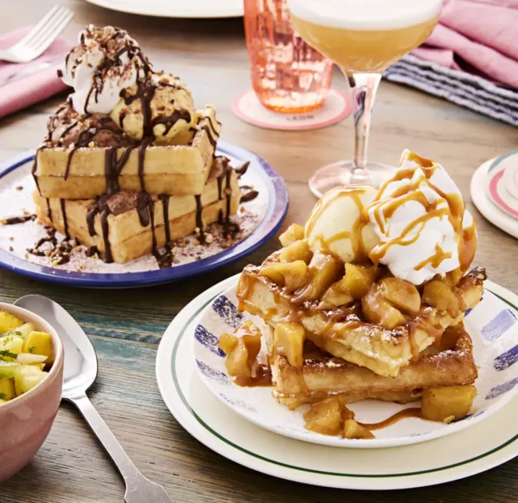 Savourez les gaufres ultra gourmandes du restaurant Léon Fish Brasserie près de Nancy, desserts maison croustillants et fondants à la saveur inimitable du plaisir sucré.