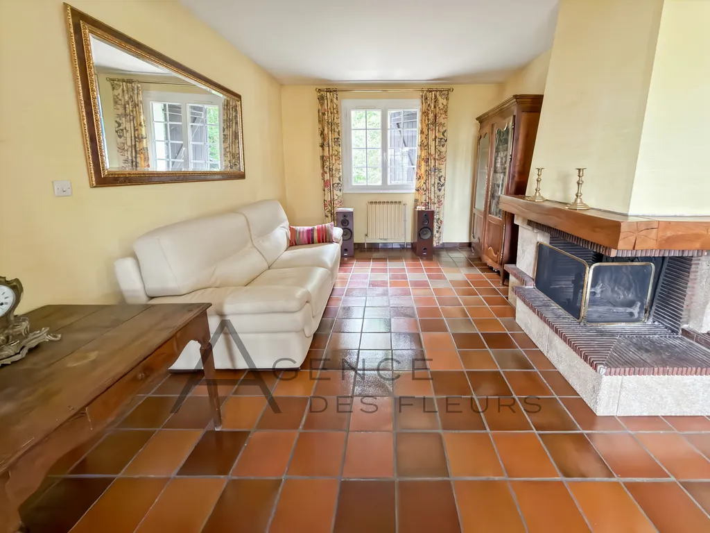 A vendre maison de 106 m² édifiée sur 1047 m² de terrain sur la commune de SAINT-PIERRE-LES-ELBEUF 76320