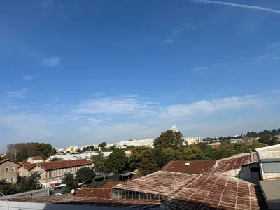 Vue dégagée pour ce Type 2 en vente Marseille 13010