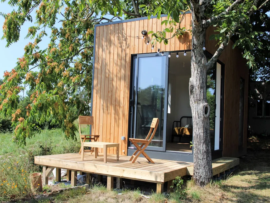 Installation d’un bureau de jardin isolé tout équipé de 20 m² à Montpellier dans l'Hérault 34
