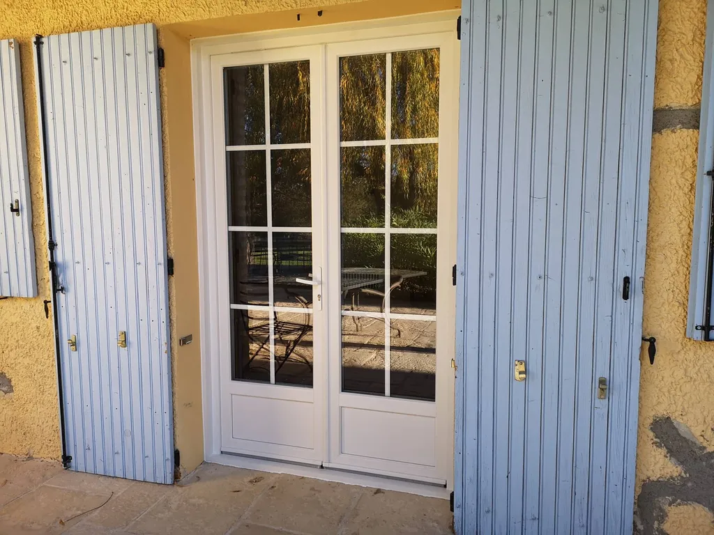 Installateur de fenêtre en pvc sur mesure dans le luberon (84)
