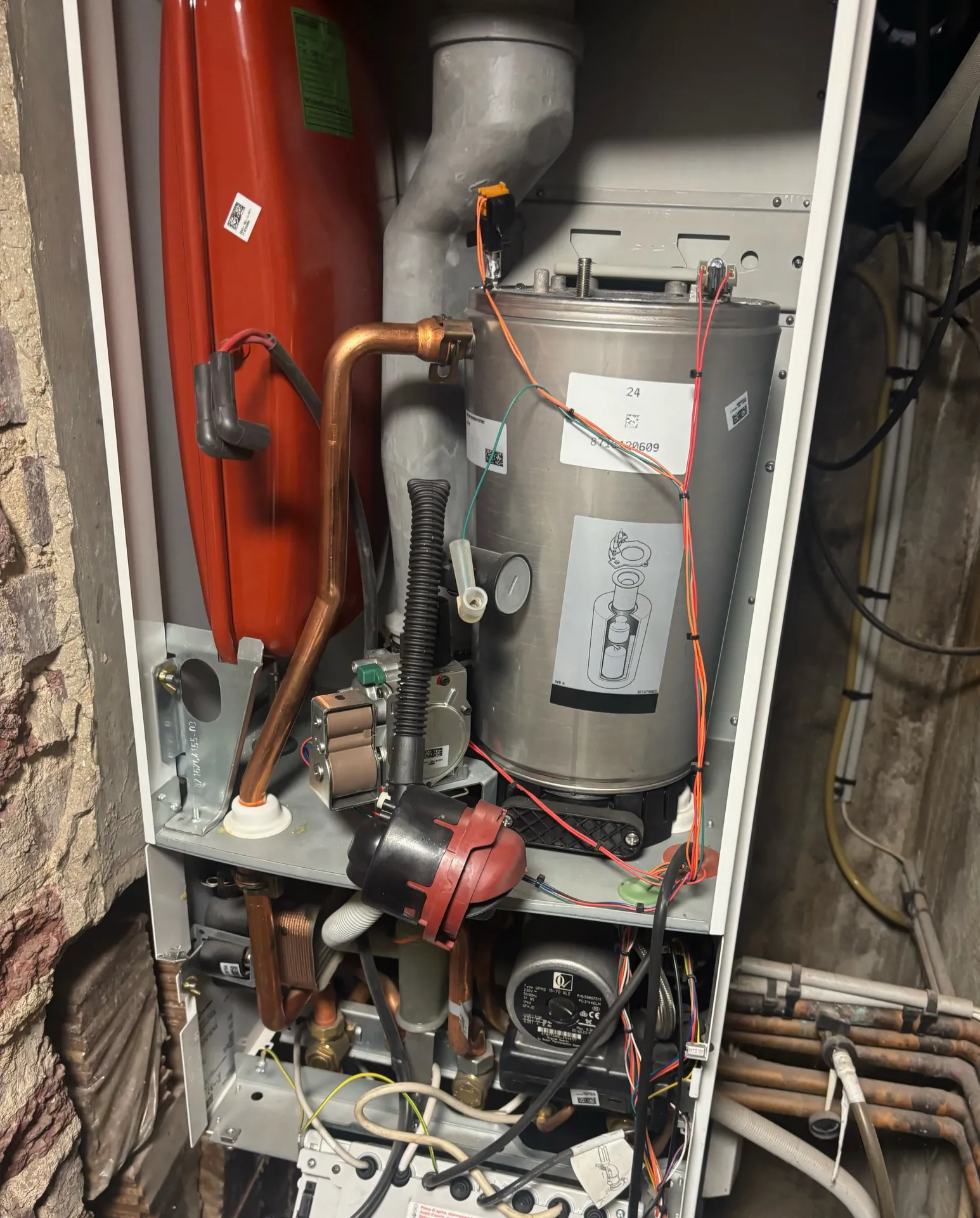 Entretien de chaudière murale gaz à condensation ELM Leblanc à Pavillons-sous-Bois 93320

