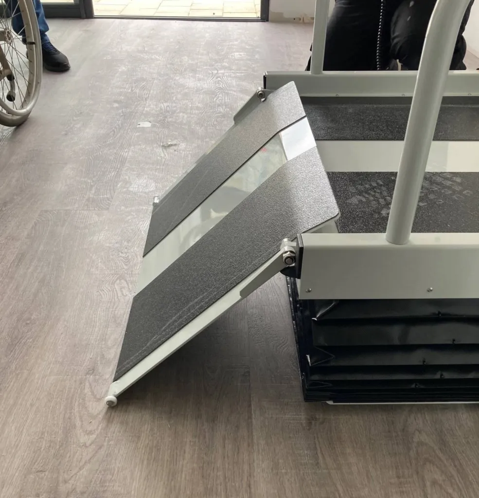 le volet du liftboy en position haute chez un particulier à Marseille