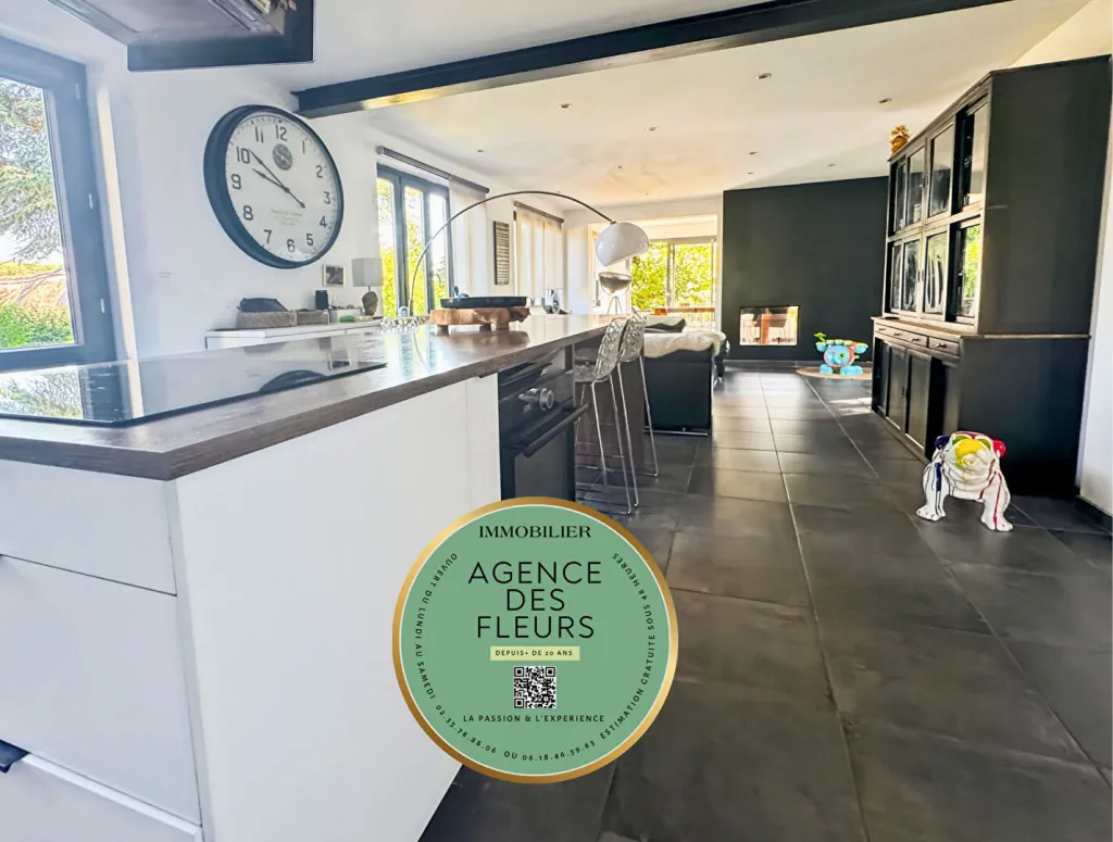 A vendre maison de 130 m² édifiée sur un terrain de 430 m² sur la commune de SAINT OUEN DU TILLEUL 27670