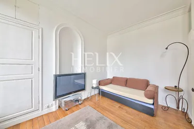 Saint Germain en Laye dans la rue de Lorraine un appartement avec 3 chambres dans un immeuble historique