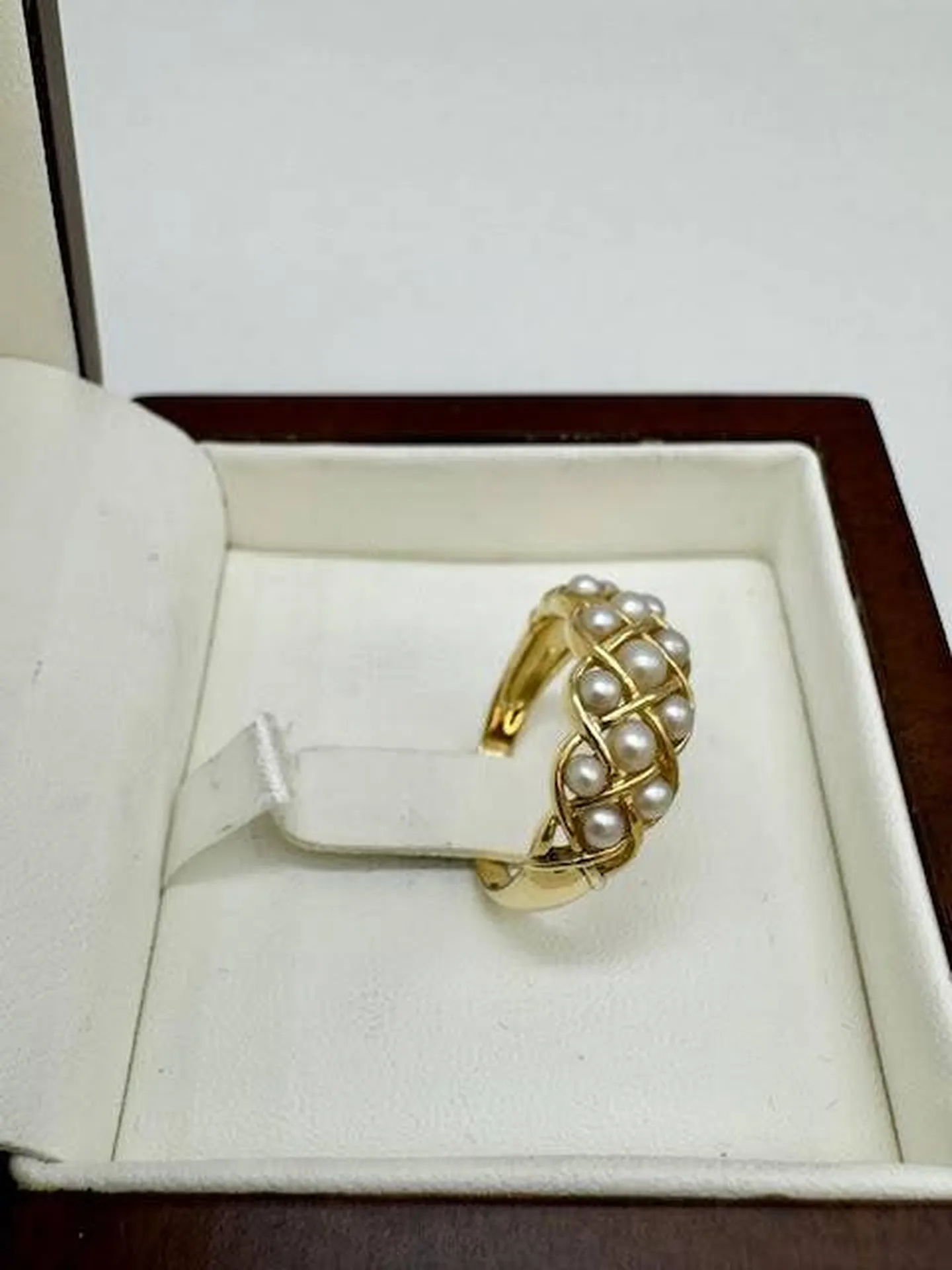 Découverte Exclusive : Bague en Or Damier avec Perles de Culture en Gironde