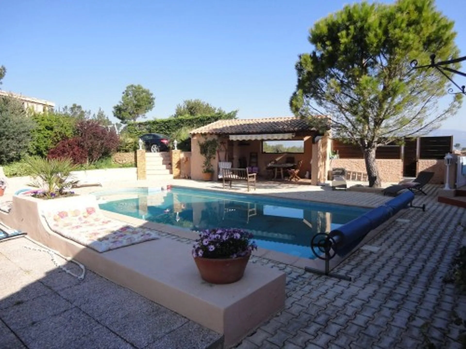  Vente belle maison 4/5 Carnoux  Vue dégagée avec Piscine et T2 indépendant