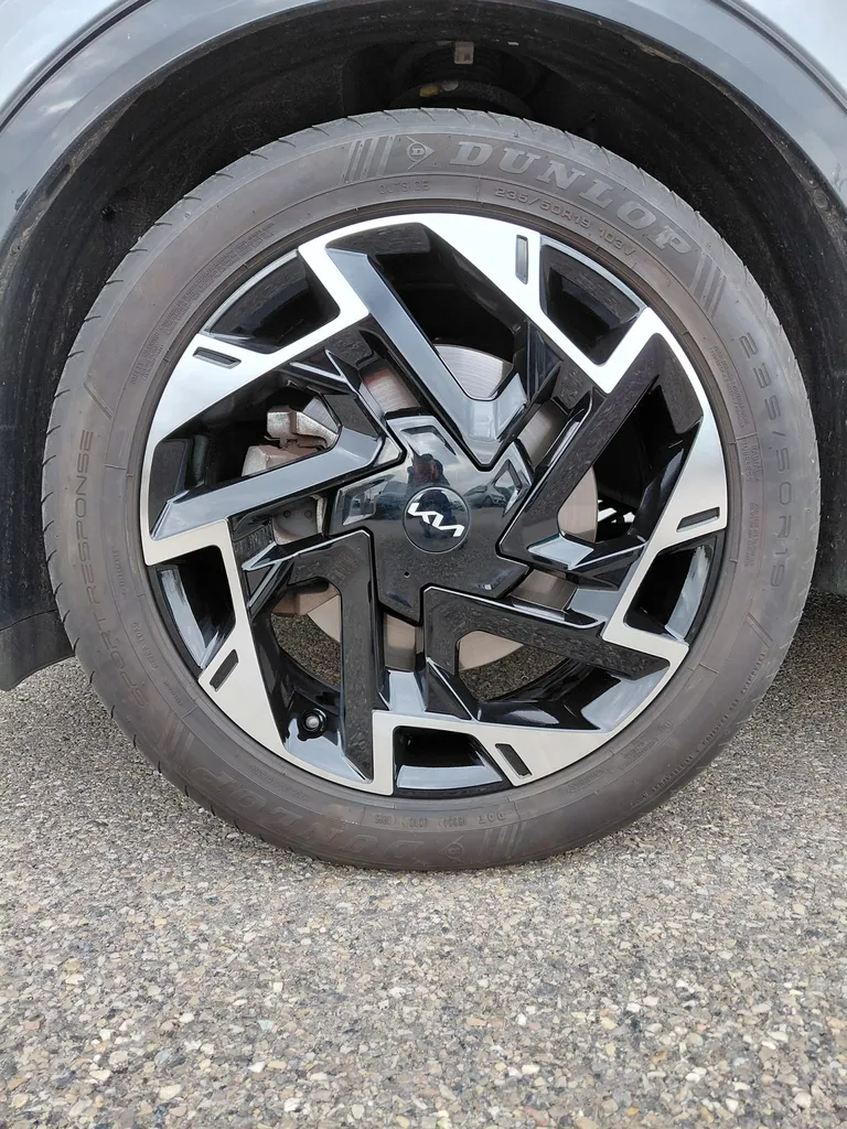 Rénovation de jantes sur un Kia avant la fin d'une location à Lyon