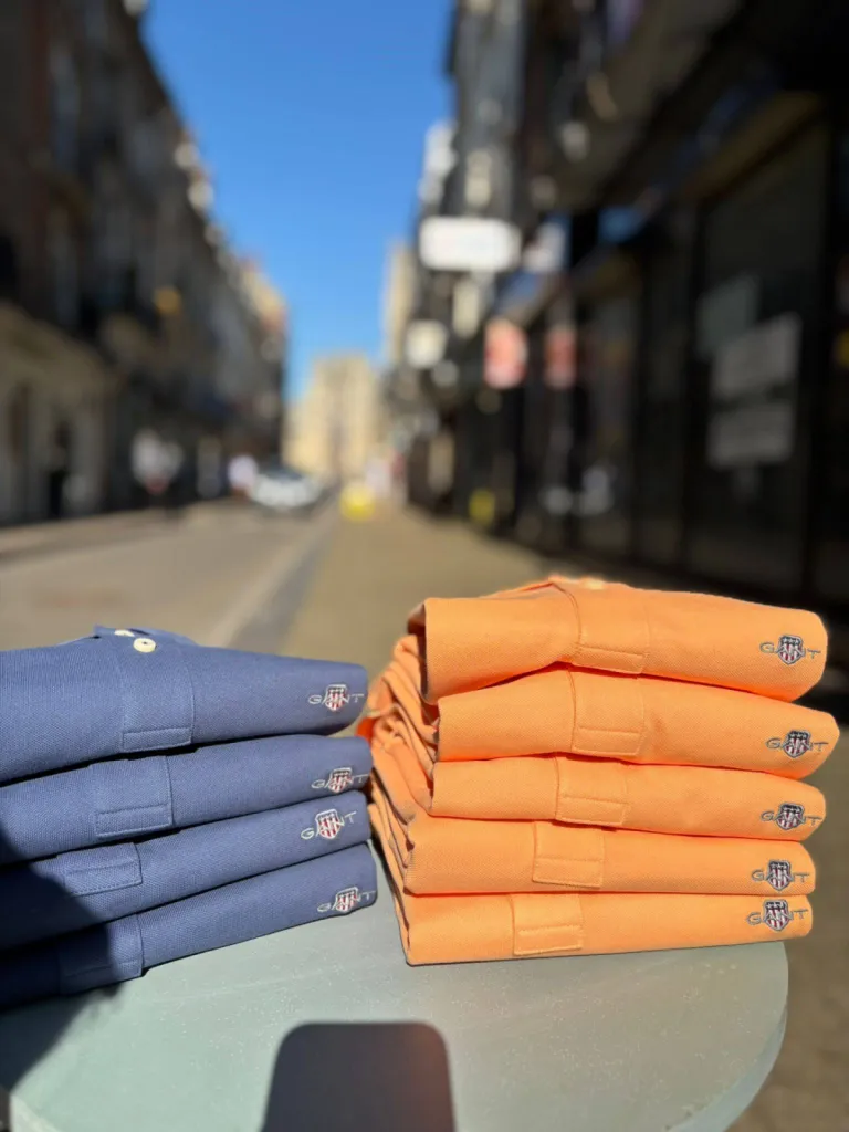 polo GANT Regular Fit en coton piqué Shield disponible chez La Suite by Urban Chic à Dieppe 