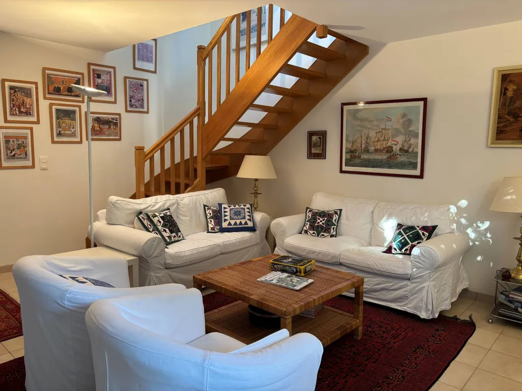 Entre bourg et plage, à louer en saisonnier, maison très soignée
