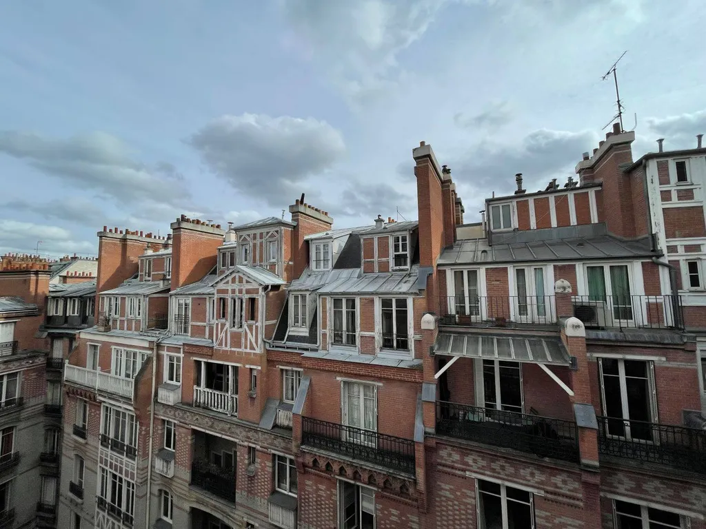 75017 Paris dernier étage à vendre avec balcon 37m²