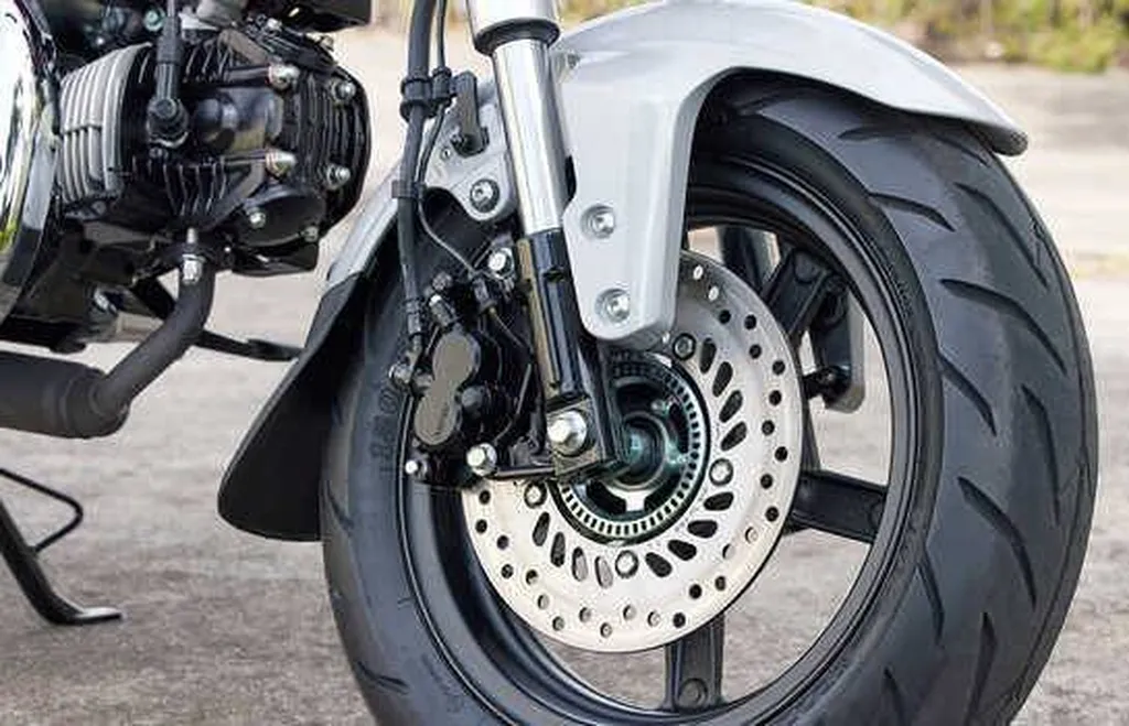 MOTO NEUVE HONDA DAX 125 SIX FOURS LES PLAGES
