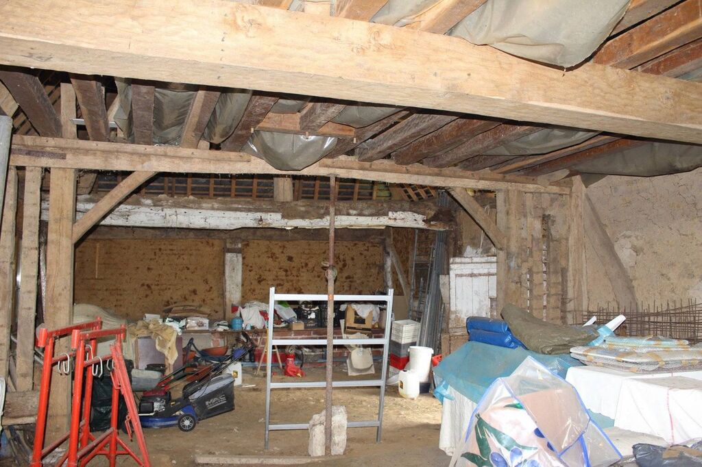 En vente maison à colombages à finir de restaurer en Normandie 27