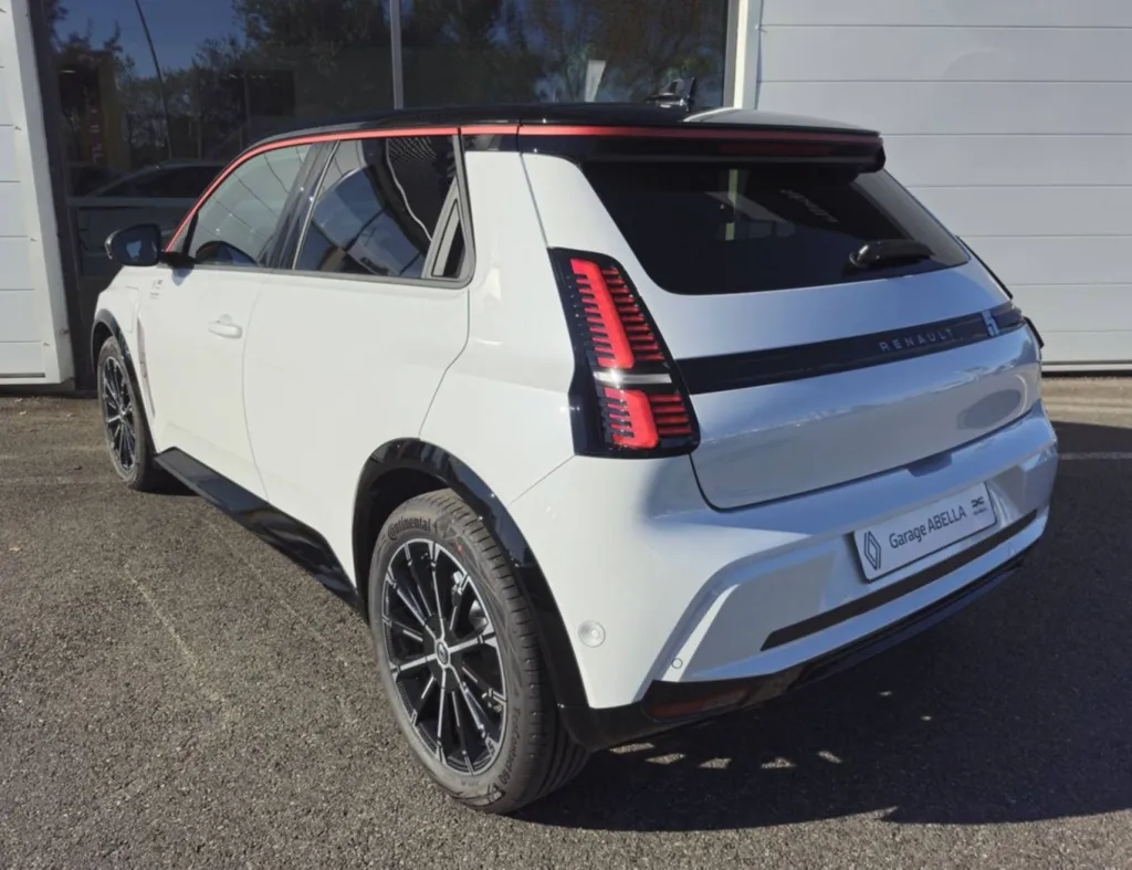 Nouvelle Renault 5 E-Tech Iconic Cinq 150CH Autonomie Confort à Plaisance du Touch, près de Toulouse en Occitanie