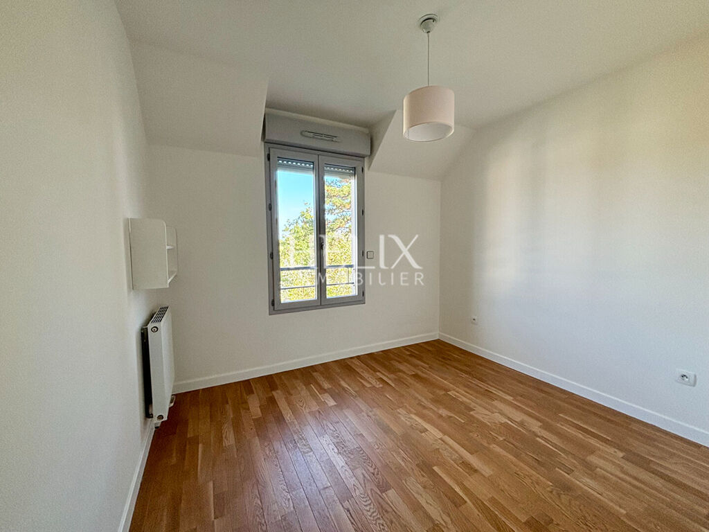 Bel appartement proche du lycée international, 3 chambres 4 pièce(s) 89.10 m2