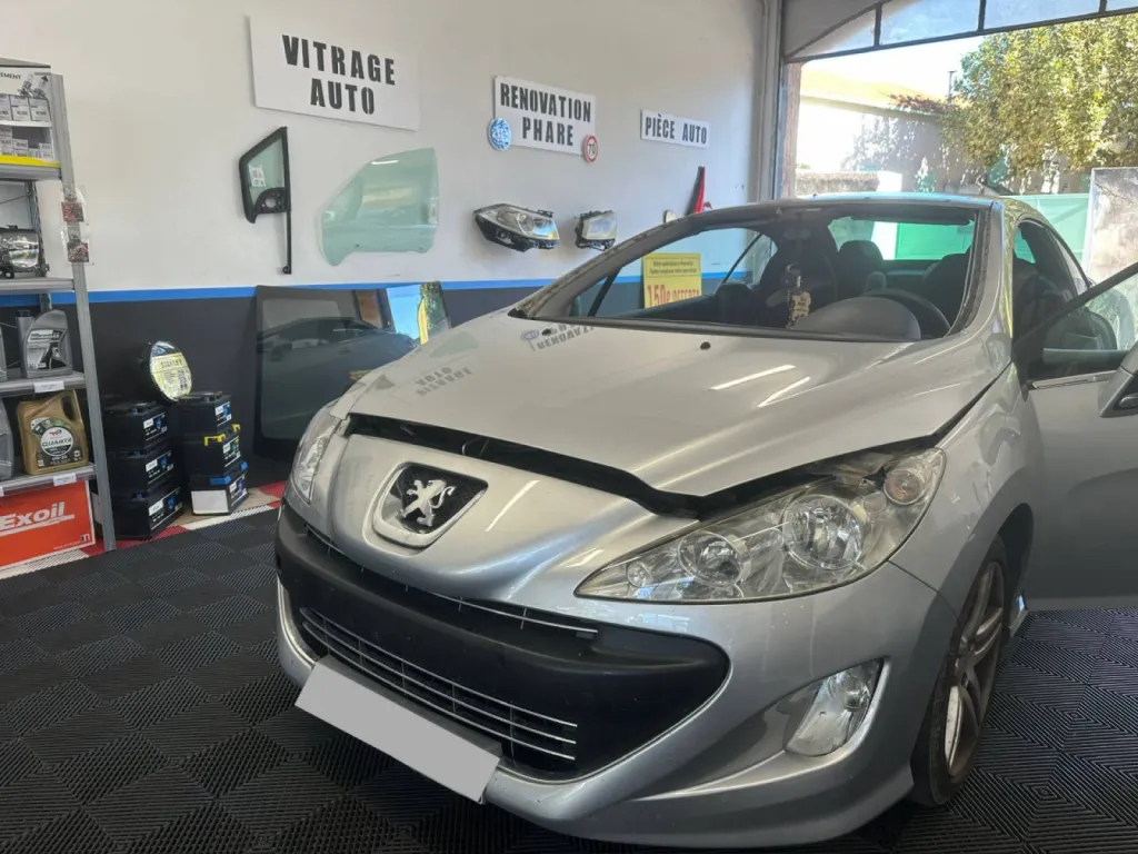 remplacement pare brise Peugeot 308 cabriolet