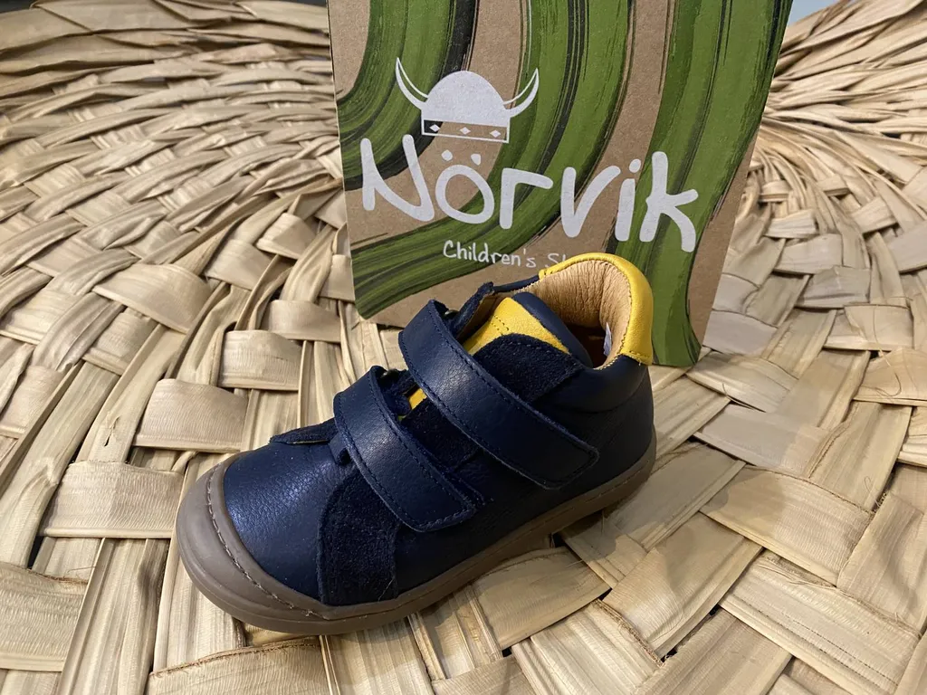 bottillons cuir garçons robuste près de Montussan