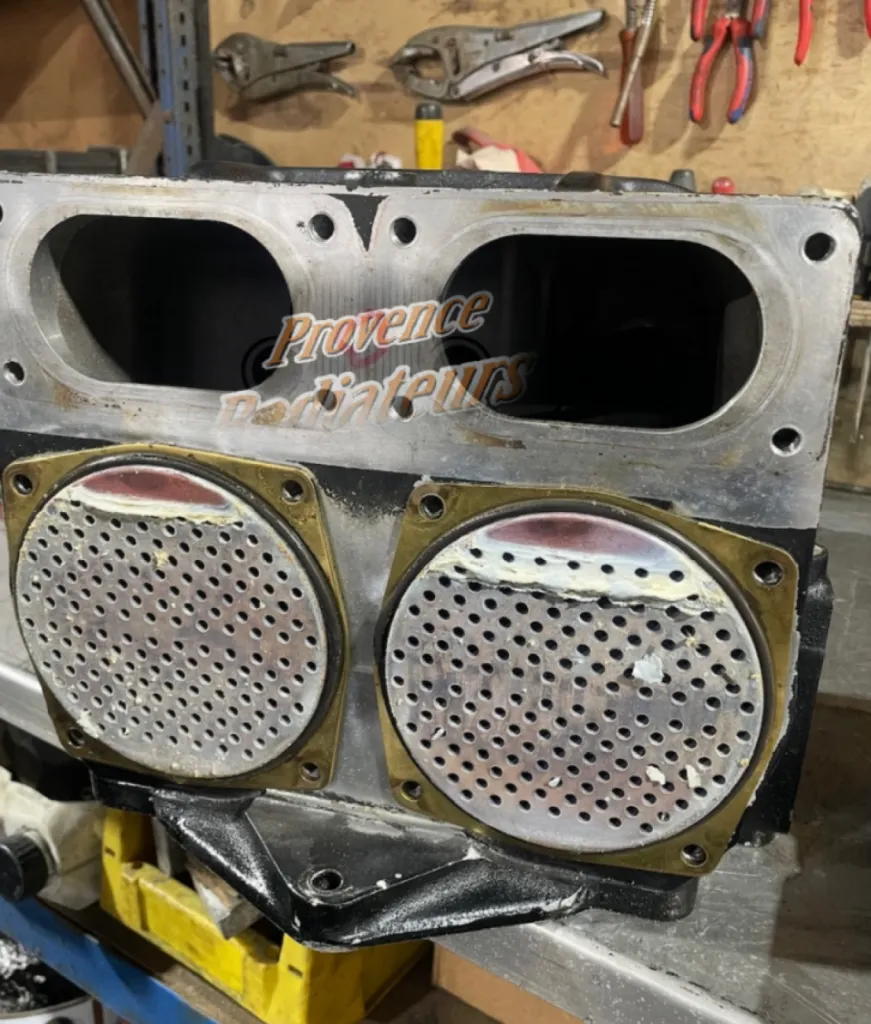 Aftercooler Caterpillar C32 en révision professionnelle à Marseille