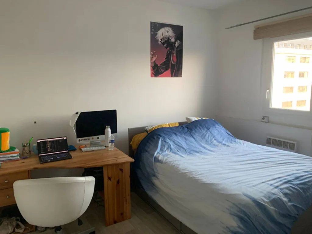 Dans un immeuble calme et sécurisé