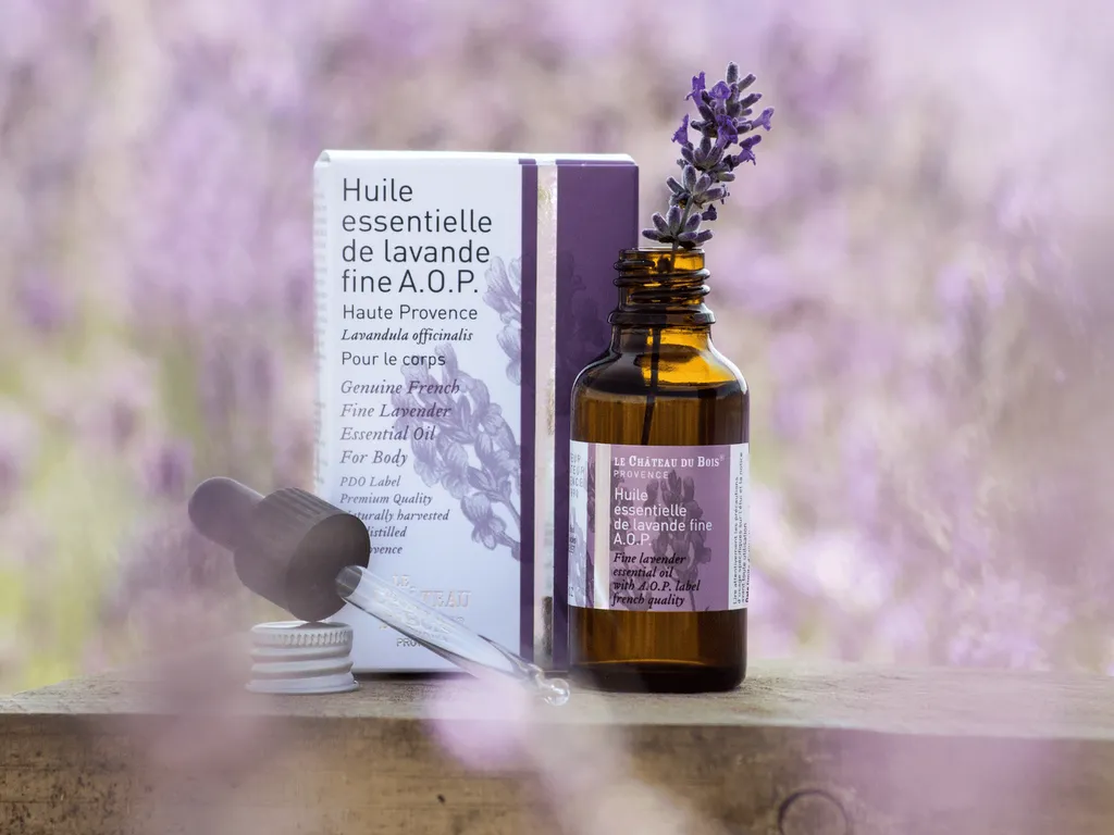 Huile essentielle de lavande fine AOP Haute-Provence du Château du Bois, adapté à l'aromathérapie