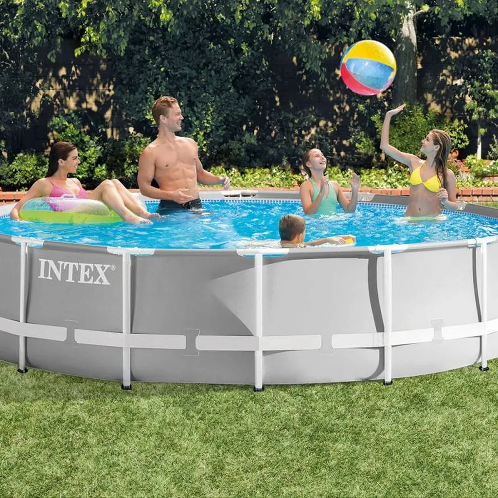 Les piscines INTEX s'invitent chez Aquarev'Piscines à Gréoux-les-bains dans le 04