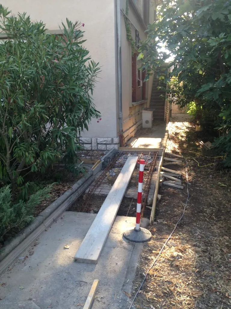 Création d'une rampe d'accès PMR pour un cabinet médical à Miramas