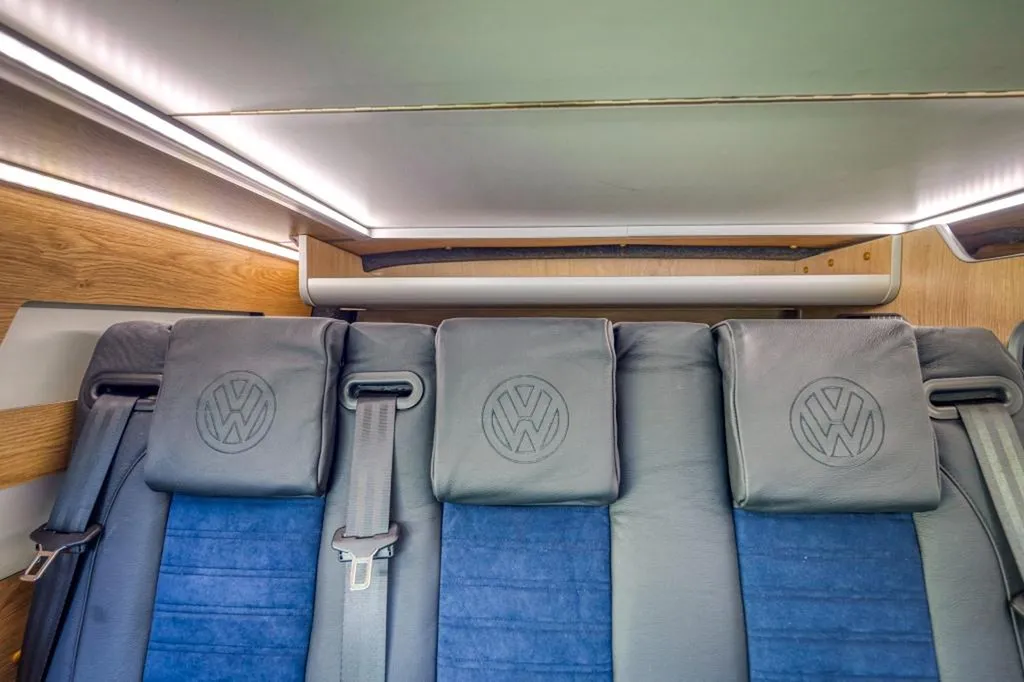 Spécialiste aménagement intérieur VW T6 Court à Marseille : transformation van compact sur-mesure dans les Bouches-du-Rhône
