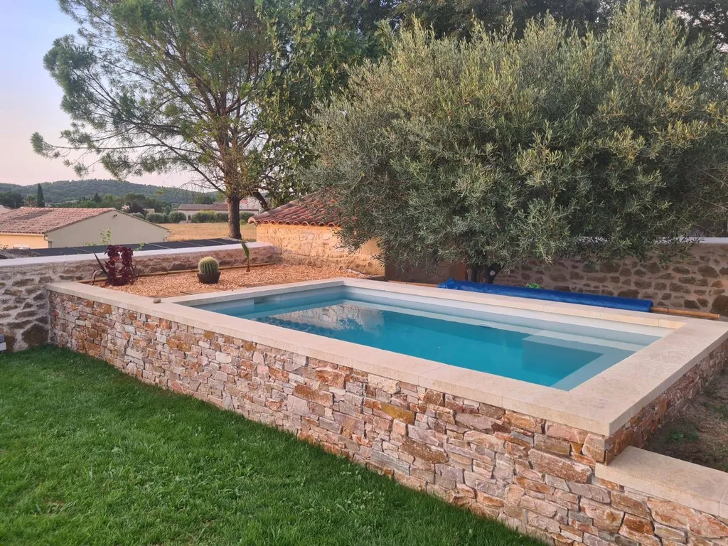 PAREMENT SB QUARTZITE ROUILLE / ROUSSILLON