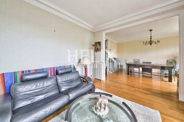 Appartement 5 pièces de 127 M² avec balcon