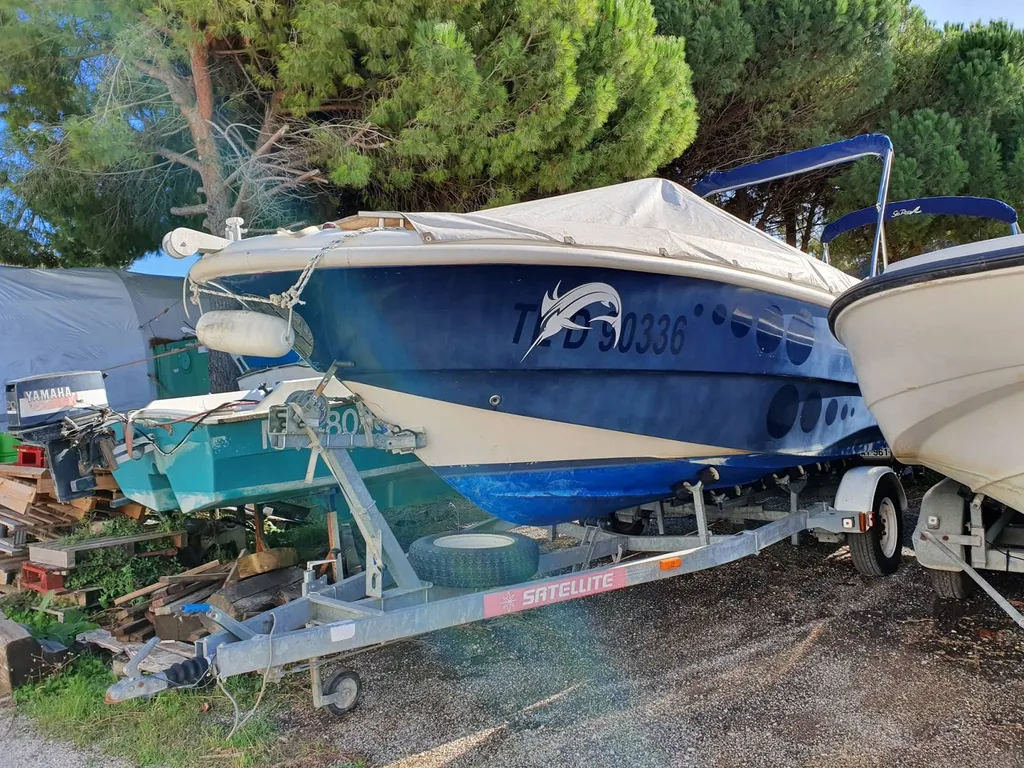 bateau occasion a moteur bandol