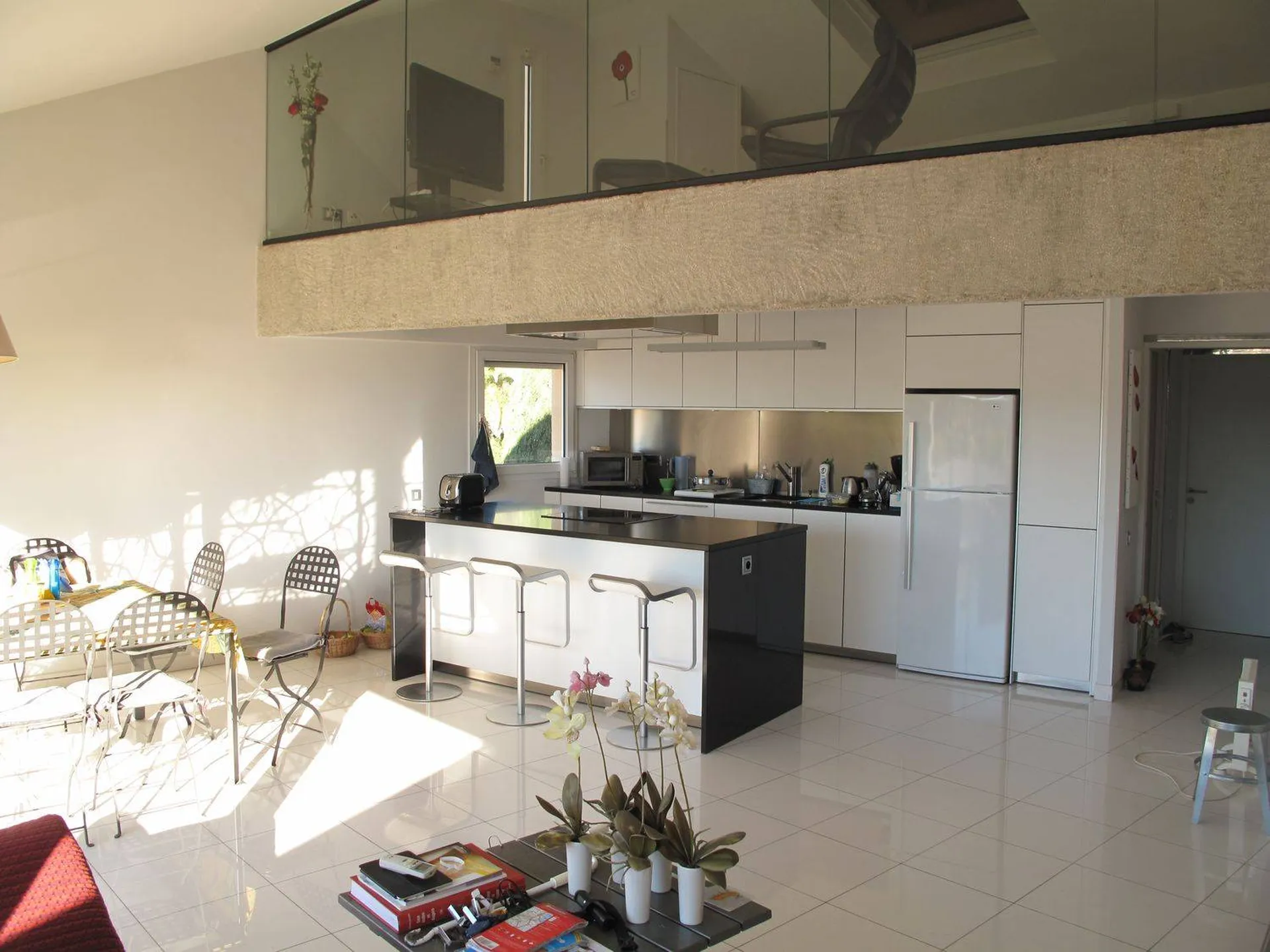 Cuisine Bulthaup, nombreuses prestations et vue sur la baiea de cassis ppartement à vendre d'exception sur Cassis*