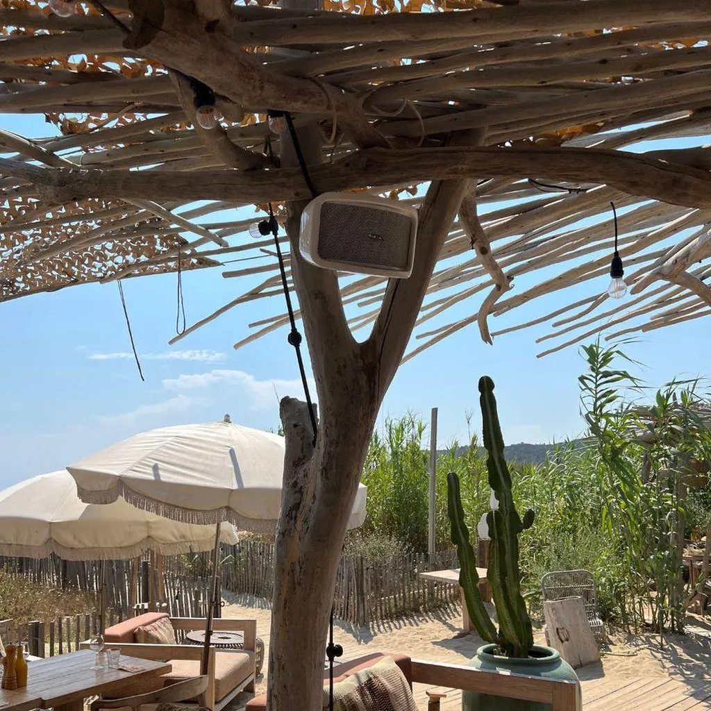 Installation sonorisation Cabane Bambou à Saint-Tropez Var 83
