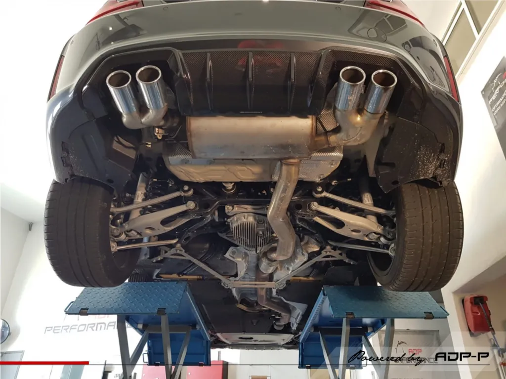 Ligne d'échappement d'origine BMW M2