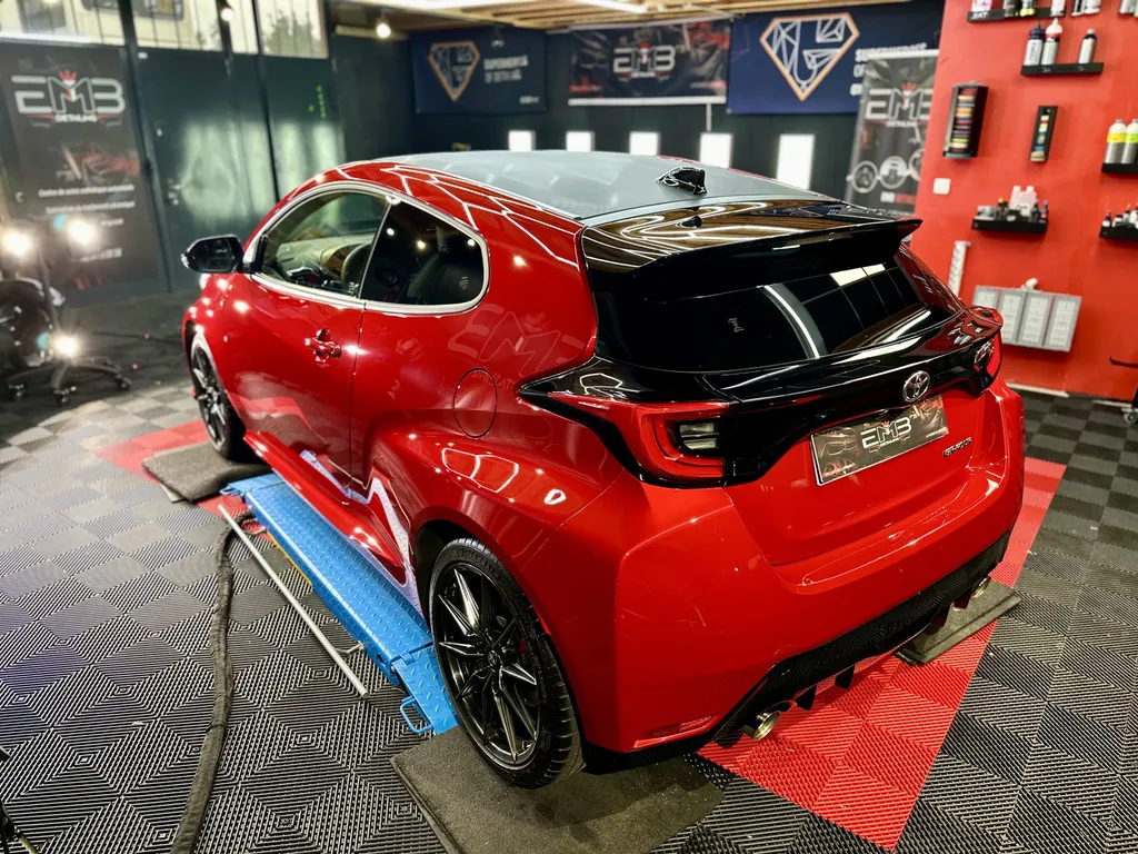 Toyota Yaris GR – Rénovation et traitement céramique à Lyon Ouest proche de Vourles 