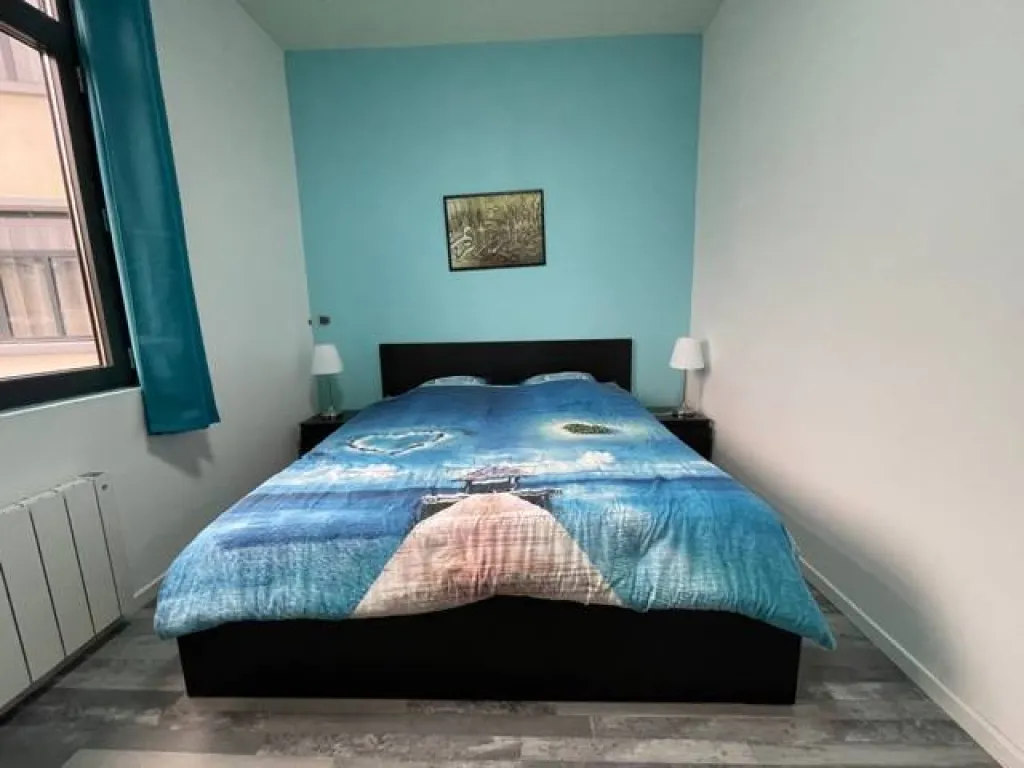 proche de toutes commiditée