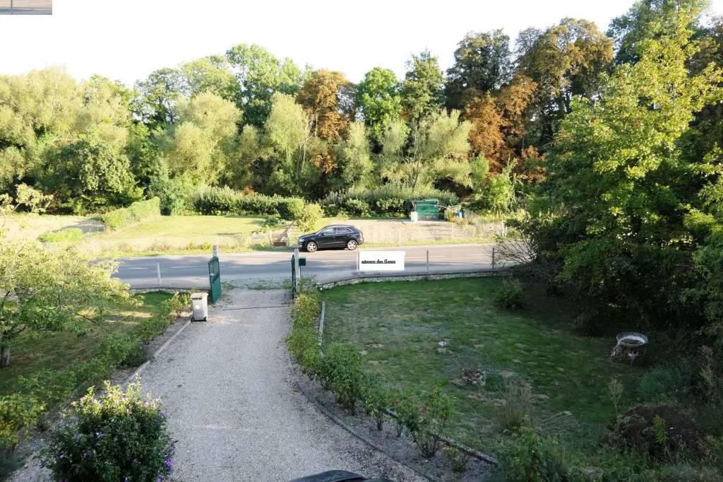 Cherche à acheter maison avec avec 2 appentis proche Elbeuf 76500